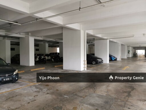 Parkland 3R3B Low Density Fully Furnished Density With 2 Car Parks