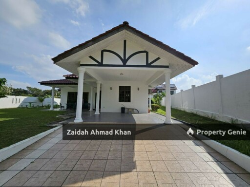 Exclusive Bungalow Seksyen 9 Shah ALam With Spacious Garden Hot Prime Area For Sale