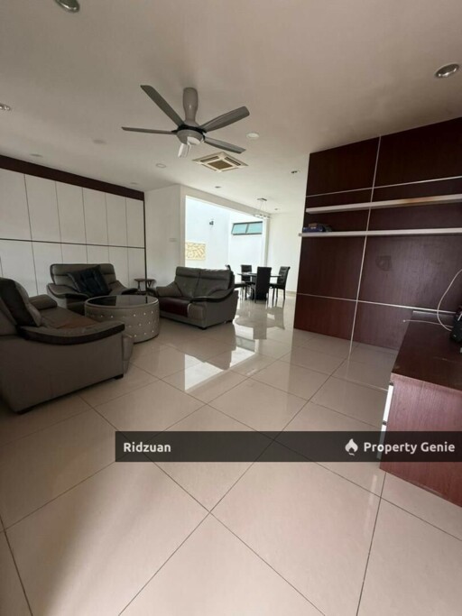 Maple Red @ adda height