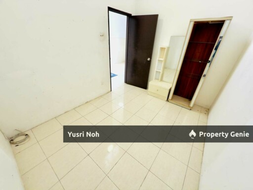 Storey Terrace Jalan Tanjung Sauh Seksyen 30, Shah Alam Selangor