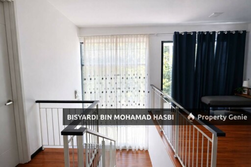 Corner Lot Unit Front & Back Facing Playground, (Corner Lot) Double Storey Terrace House Summerglades, Cyberjaya.