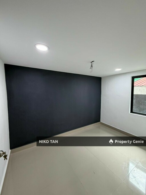 [RENOVATED]2-Storey Jalan Teratai Taman Johor Jaya For Sale