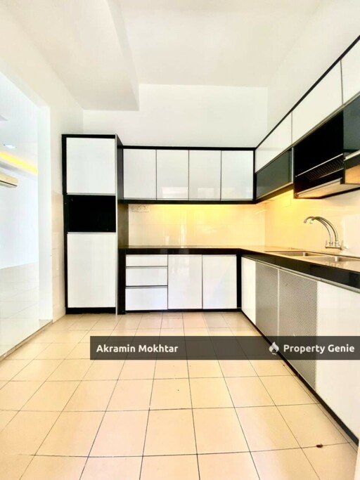FREEHOLD & RENOVATED | Double Storey Terrace@Nadayu 92, Kajang