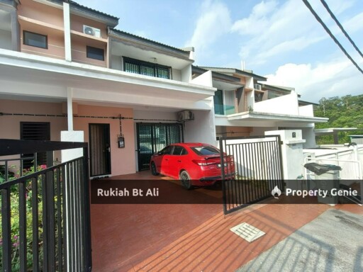 RENOVATED UNIT AT TAMAN MAWAR EHSAN REMBAU