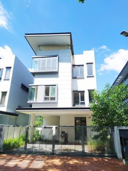 GOLF VILLAS