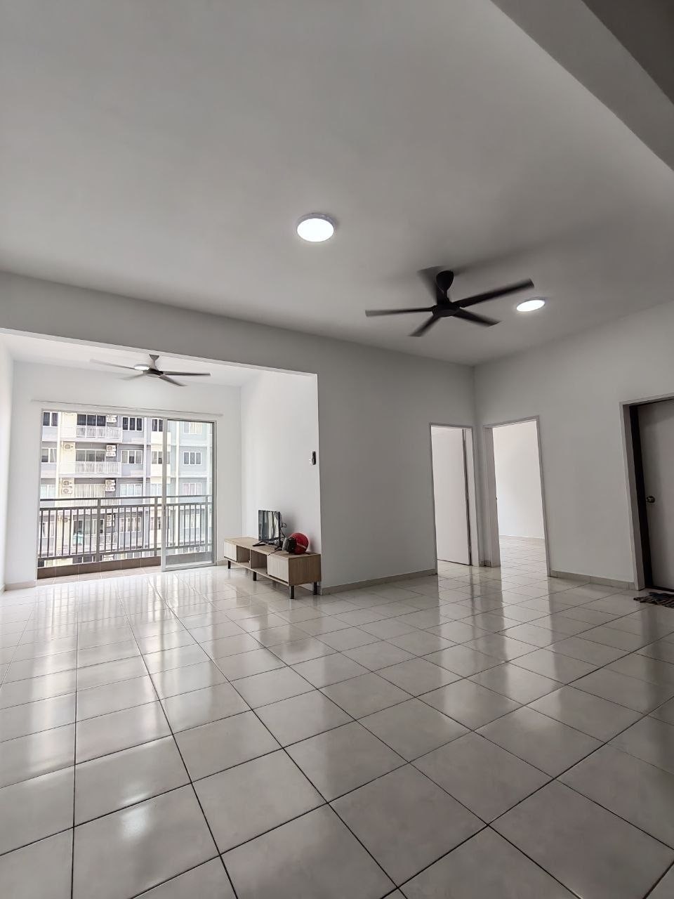 Adelia 3 Residensi Partially Furnished