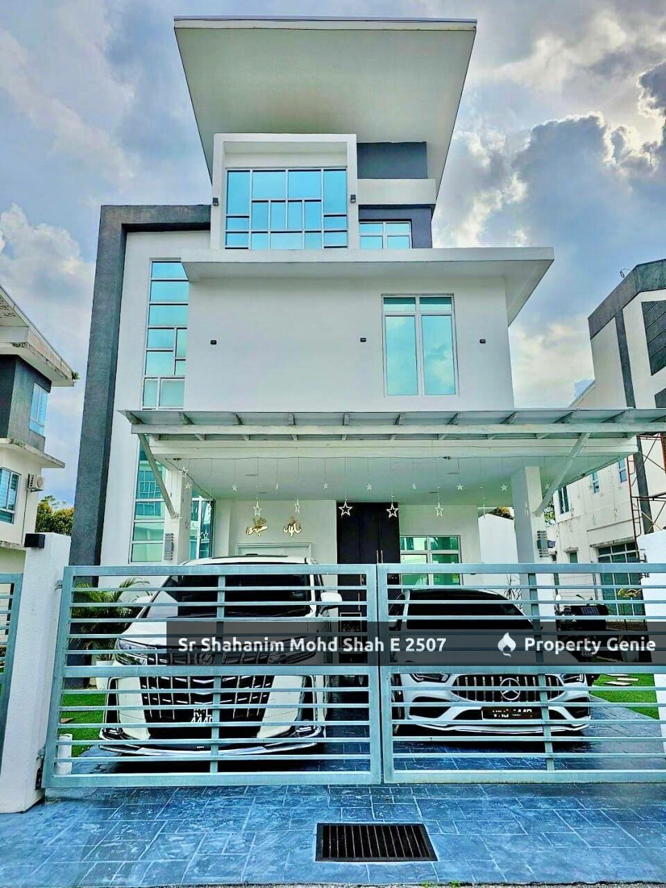 2.5 Storey Bungalow Laman Puteri Sikamat Negeri Sembilan