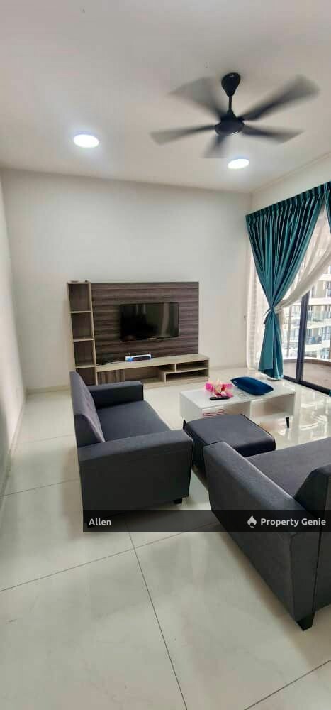 High-Floor Sea View! Fully Furnished 3-Bed Unit @ Country Garden Royal Strand for Rent
