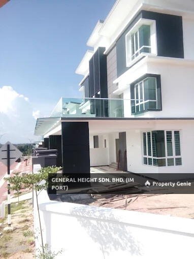 MAHKOTA HEIGHT, SEKTOR IV BANDAR INDERA MAHKOTA