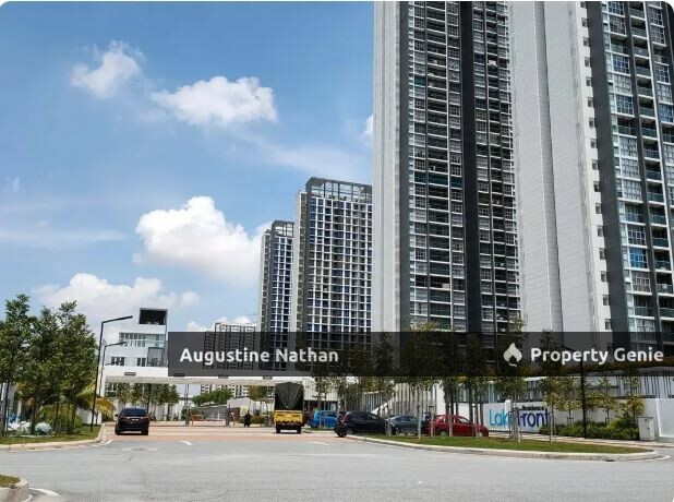 Lakefront Residence, Cyberjaya on Auction save $415k/52% bmv