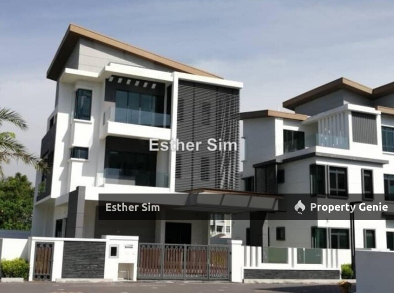 3 Storey Luxury Bungalow House in Primero Garden(Gated/Guarded), Seberang Jaya