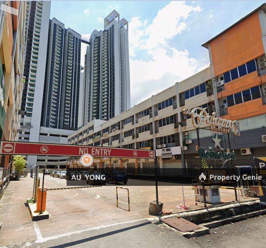 NB Plaza
