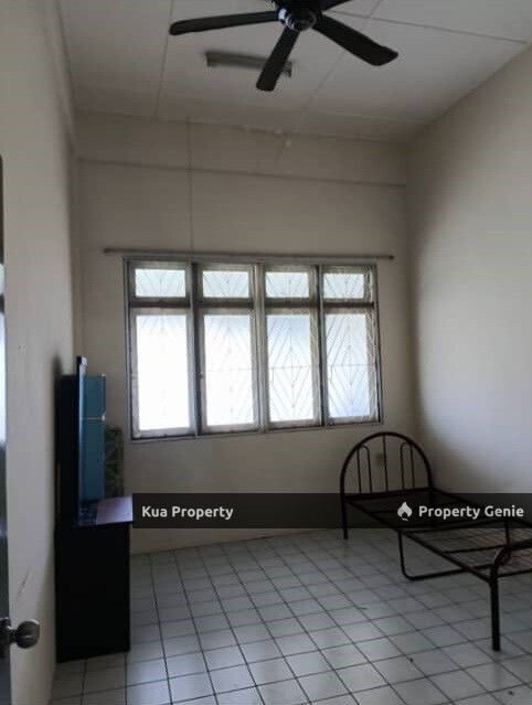 Single Storey Semi Detached House For Rent Located at Jalan Dogan, near 3rd Mile