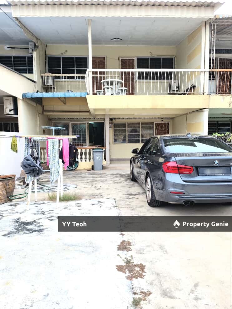 Ujong Pasir Double Storey Terrace