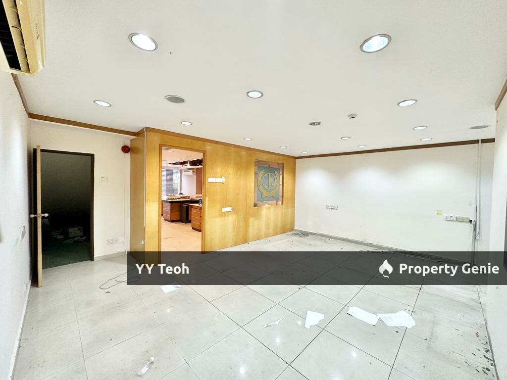 Melaka Raya Triple Storey Shoplot Office