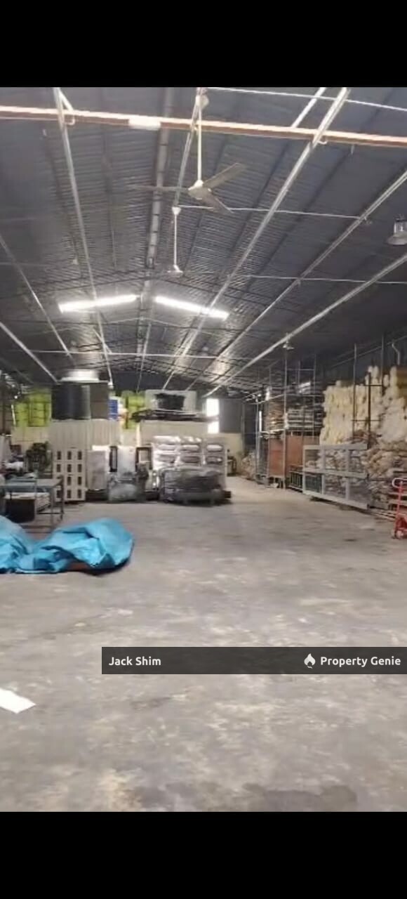 Batu Maung Warehouse