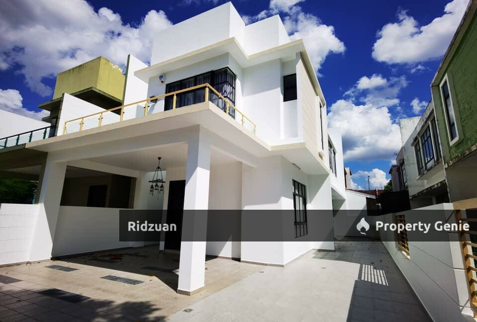 Double Storey Cluster House @ Setia Indah
