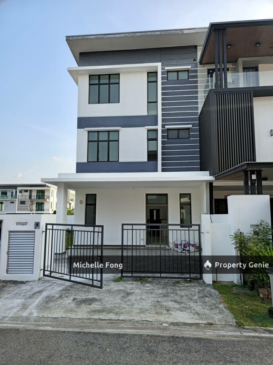 Taman Mutiara Mas @ Mutiara Rini / 3 Storey Cluster Corner Lot