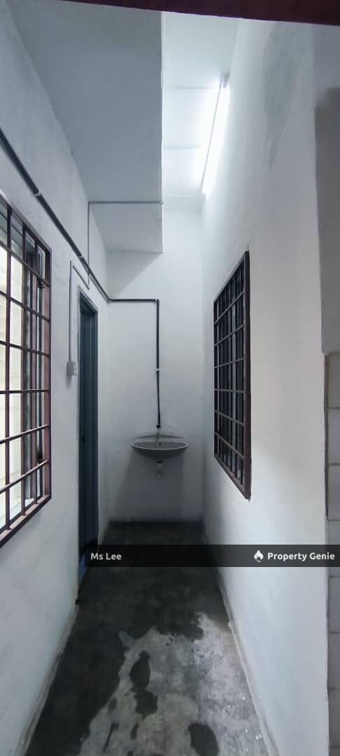3rd Floor Shop Apartment RM 350 (Above 99 Speedmart)-Taman Sentosa @ Klang-Ready 15/8 or 1/9