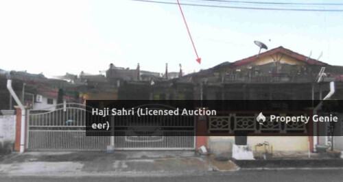 A single-storey semi-detached house yang beralamat pos di No. 11 A, Lorong Macang 6, Taman Macang Manis, 14020, Bukit Mertajam, Pulau Pinang.