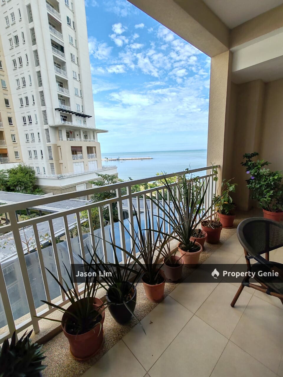 Quayside Luxury Seafront Condominium