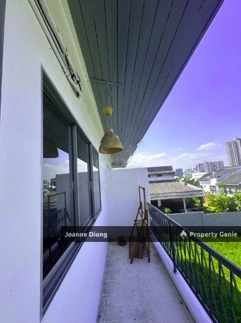 Sek 14 PJ Double Storey Bungalow