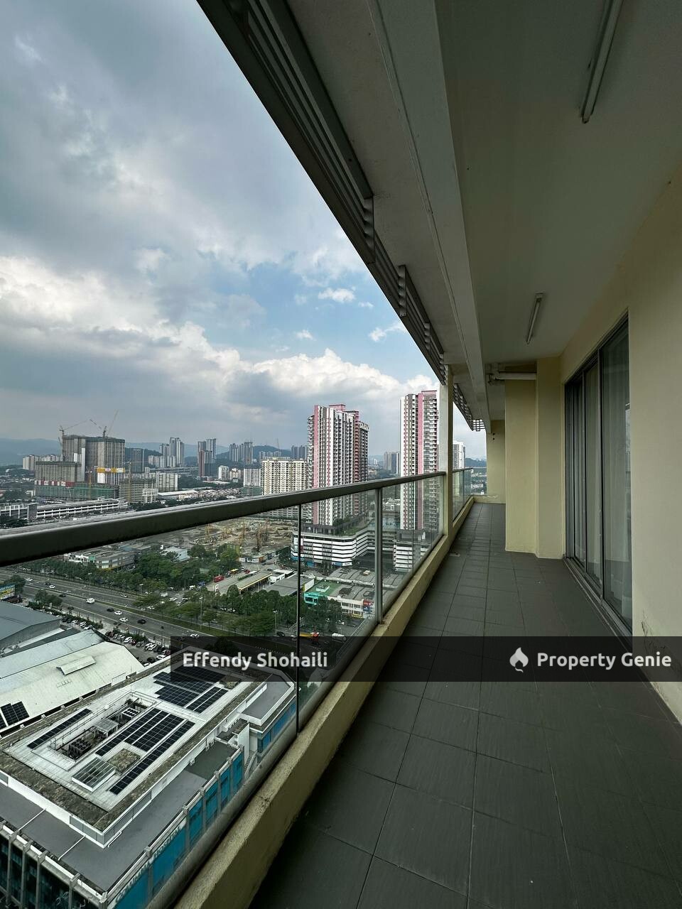 PLATINUM LAKE PV16 PENTHOUSE CONDO SETAPAK