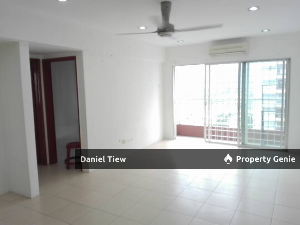 Beverly tower condo near Desa Park City Corner unit