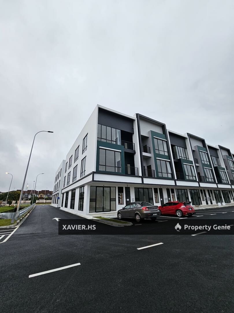 Austin Crest 3 Storey Shoplot