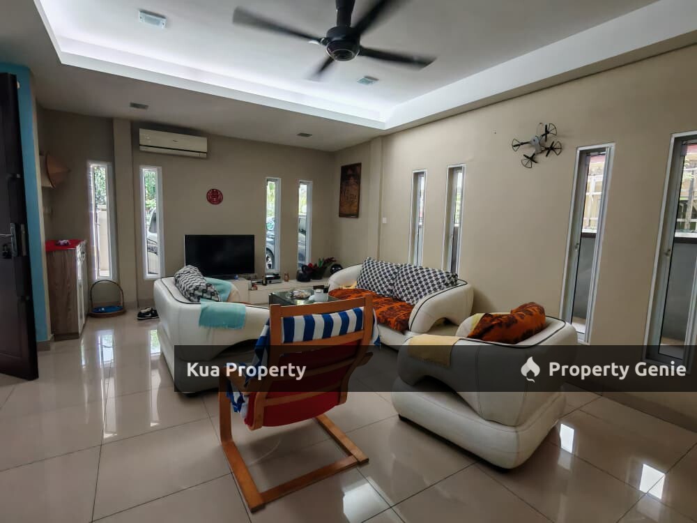 Double Storey Terrace Corner House For Sale Located at 3rd Mile, Jalan Pasir