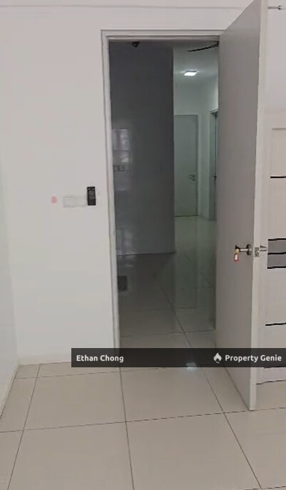 Fully Furnished Room for Rent at Nadayu 801, Shah Alam