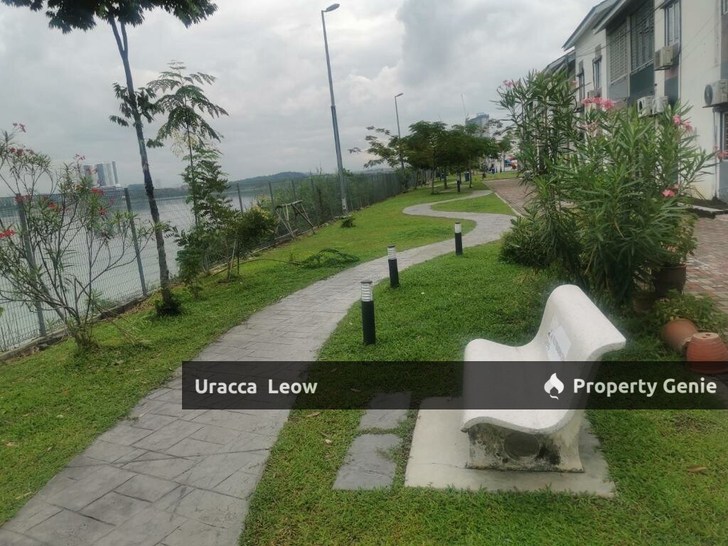 Lake Residence townhouse for sale