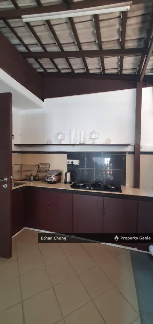 USJ 17 Restree 2 1/2 Storey Semi D House For Rent