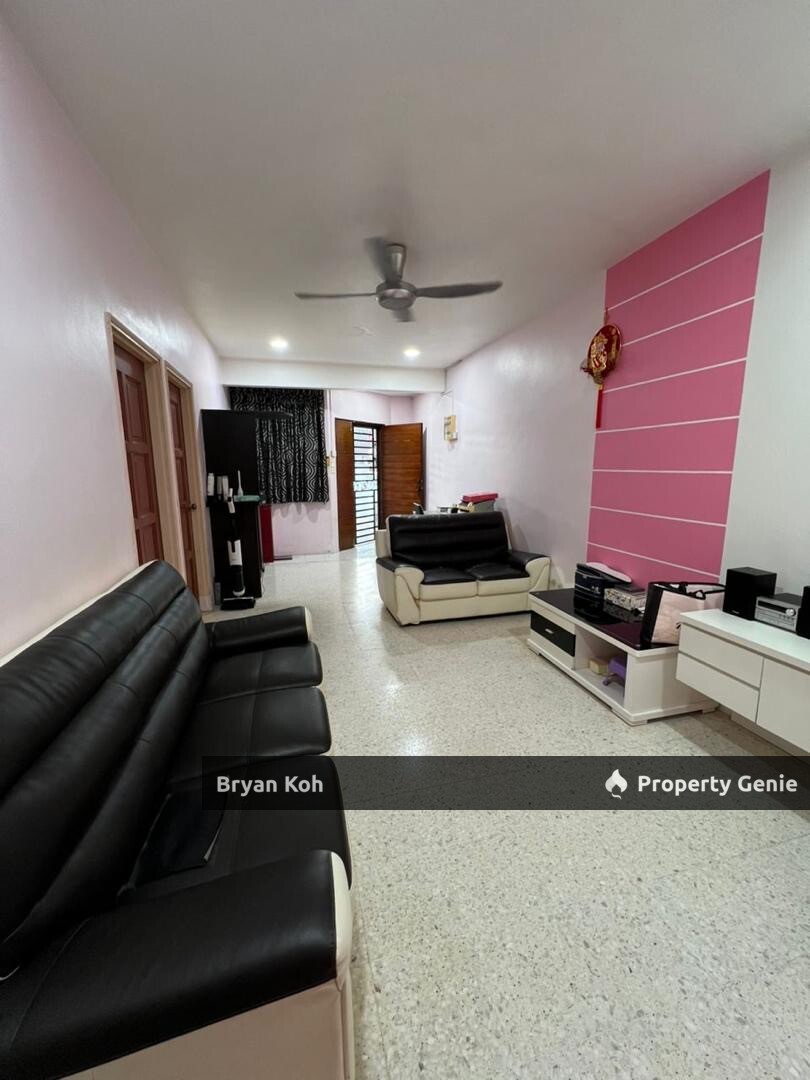Single storey @Tmn Johor Jaya