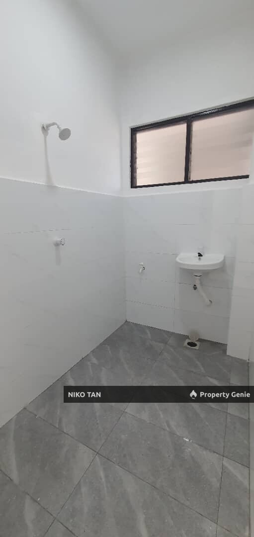 Blok 10 Taman Flora Heights, Seri Alam