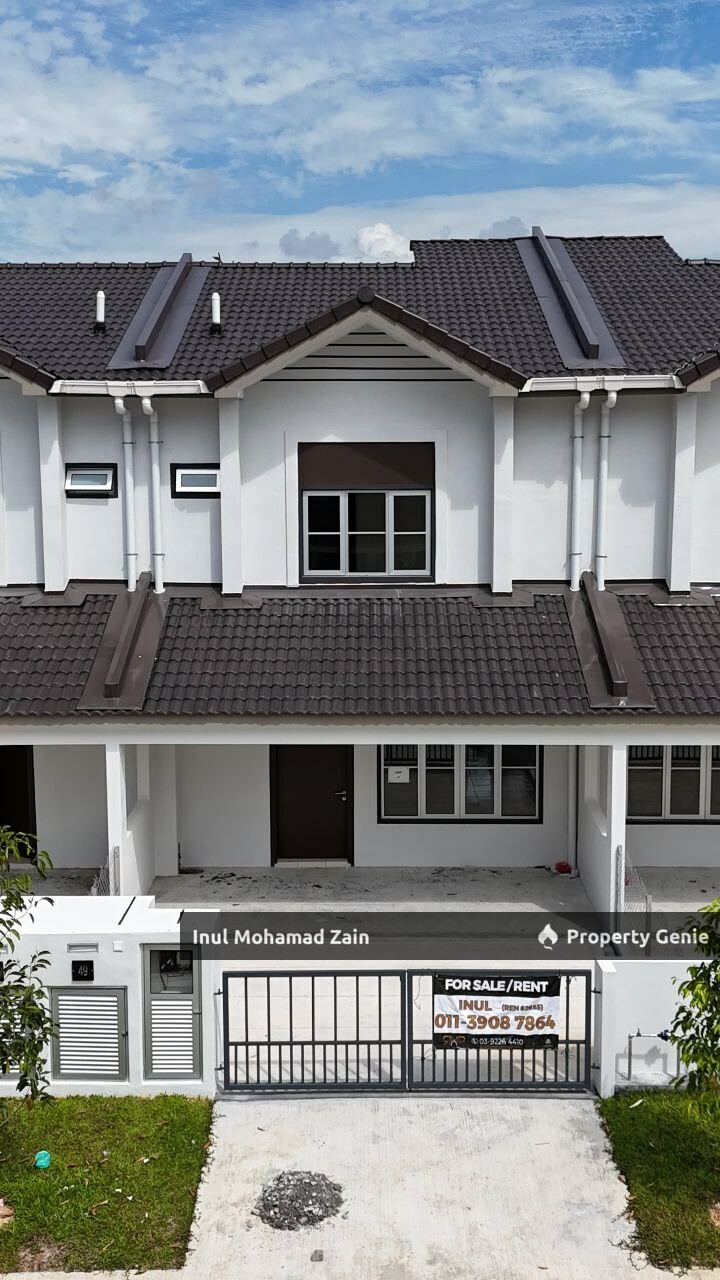 Double Storey Terrace Intermediate M Senyumia