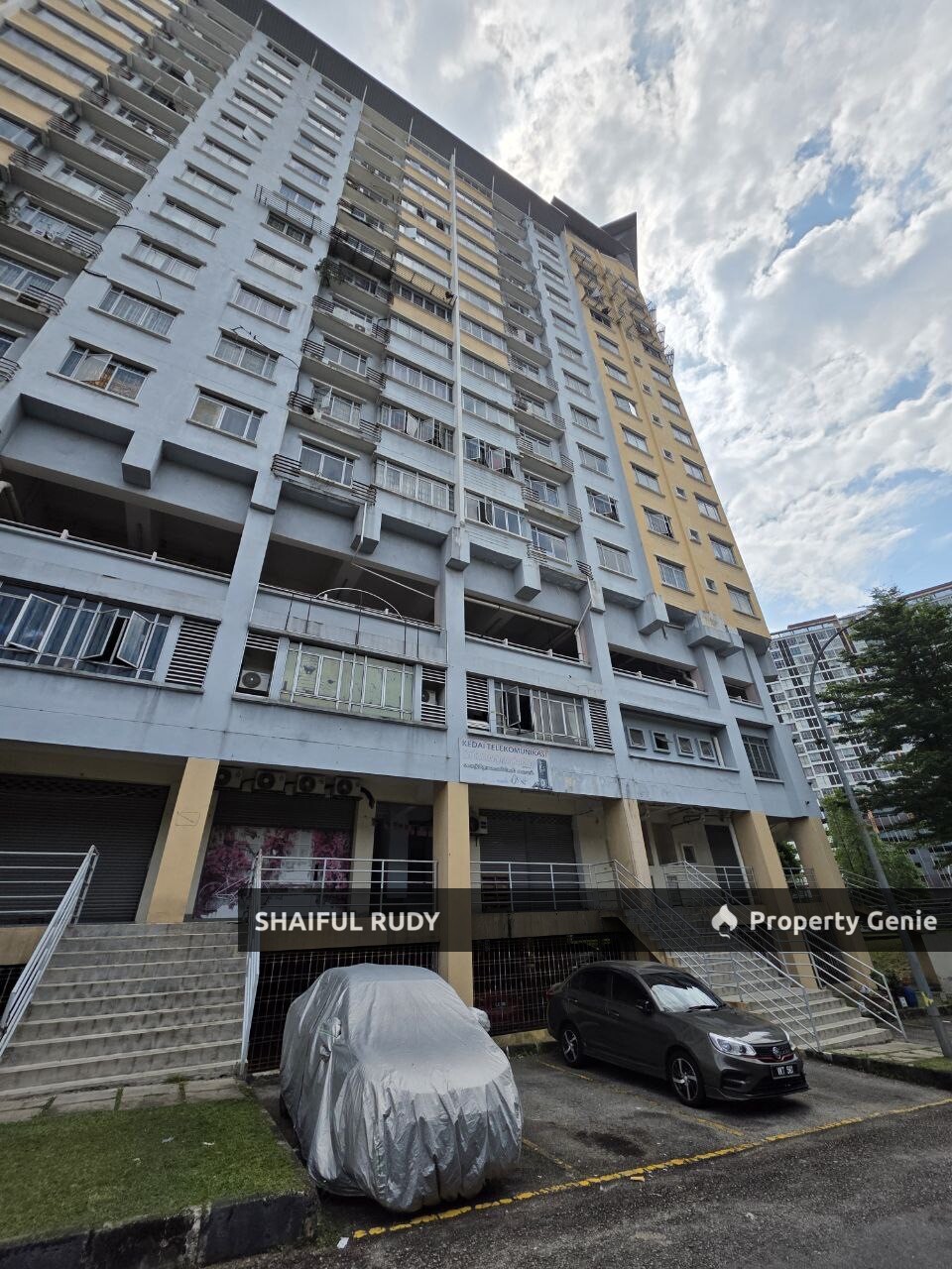 For Sales - 1st Floor Shop