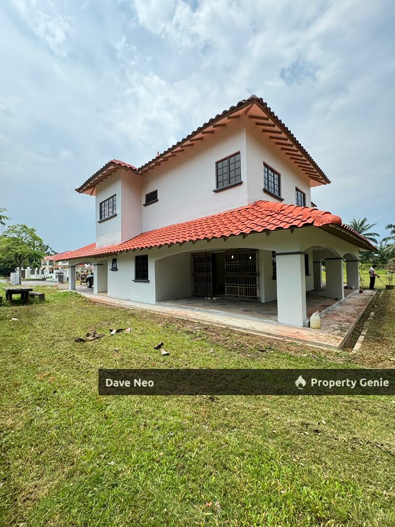 IOI Palm Villa Residence • 2-Storey Bungalow House • 4+1 Beds 5 Baths • Unfurnished