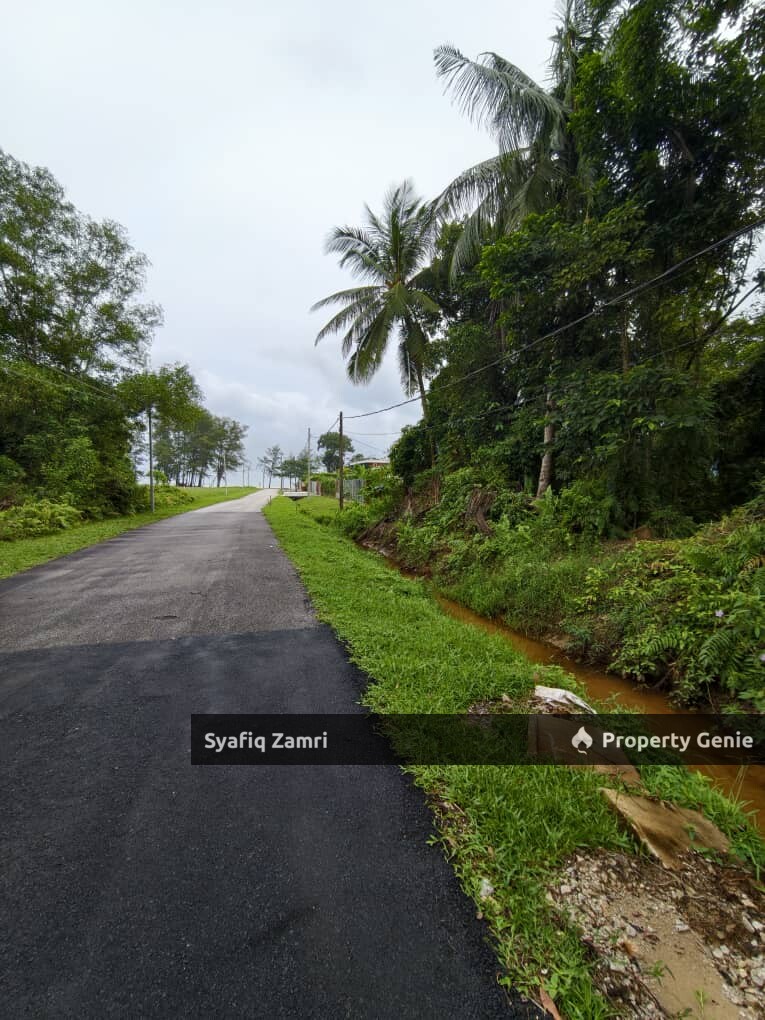 Lot Banglo Pantai Sepat - 500m ke Pantai