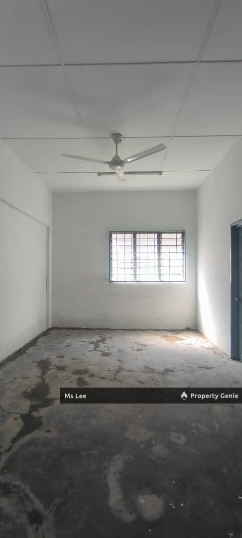 3rd floor Shop Apartment RM 350 (Pasar Malam) -Taman Sentosa @ Klang- Ready 15/7 or 31/7