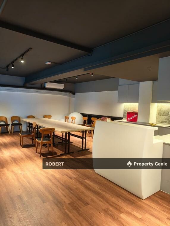 Emhub Kota Damansara Shop/Office For Rent