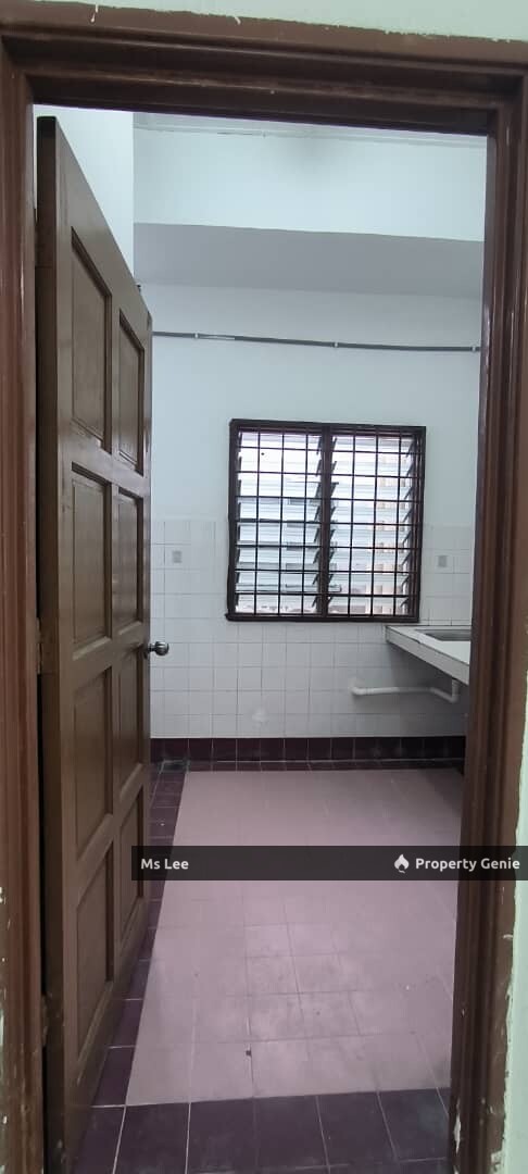 3rd floor Shop Apartment RM 350 (Pasar Malam)-Taman Sentosa @ Klang-Ready Now