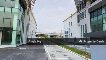 Sg Buloh, Kota Damansara, PJ Brand New 3 Storey Semi-D Factory For Rent.