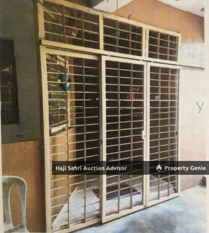 SEBUAH PANGSAPURI TIGA BILIK yang beralamat pos di UNIT NO 8-06, BLOCK A, PANGSAPURI BAGAN SENA , JALAN BAGAN SENA, 12100, BUTTERWORTH, Pulau Pinang.