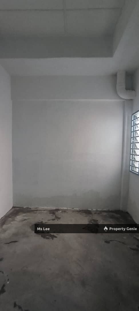 3rd floor Shop Apartment RM 350 (Pasar Malam) -Taman Sentosa @ Klang- Ready 15/7 or 31/7