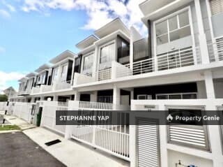 Bayu Heights2  3 Storey Link House for Sale