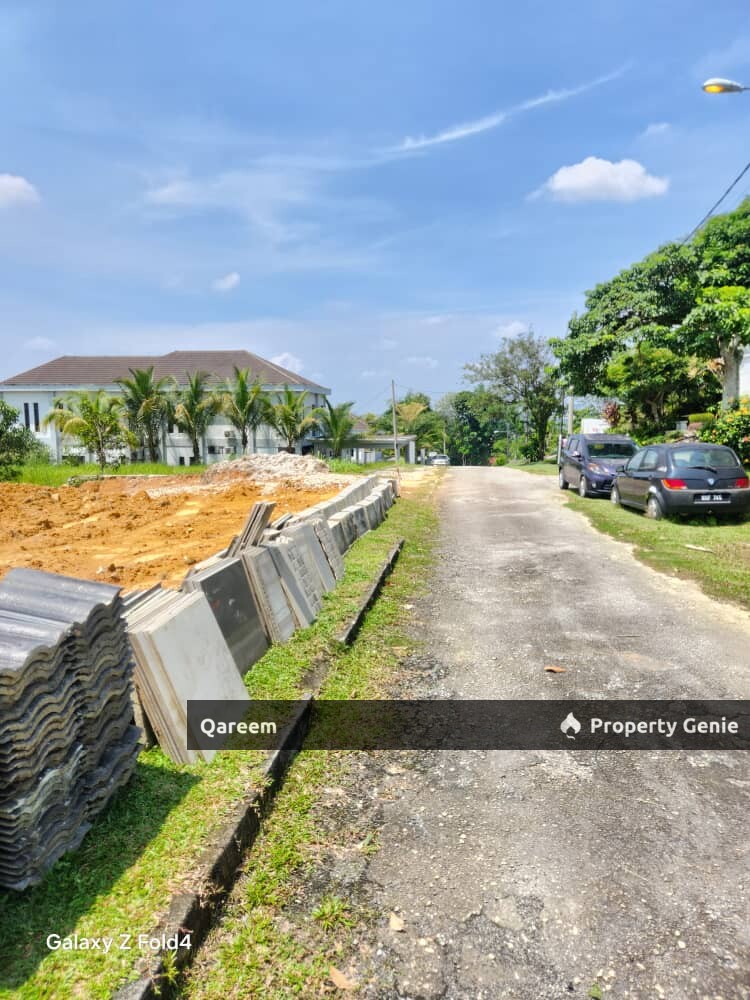 Tanah Strategik 1 Ekar Sungai Pelong Sungai Buloh. Berhampiran Jalan Utama