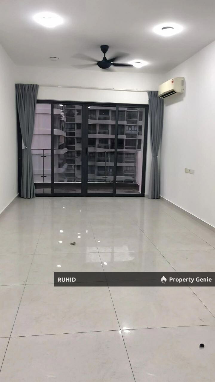 Amberside@Country Garden, Danga Bay - 3 BEDROOM CONDOMINIUM UNIT