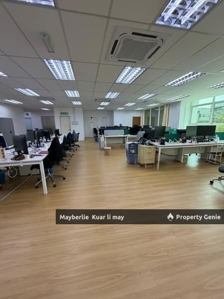 RENT RM45K 3. 5 Storey Semi-D Factory at Seksyen 51, Petaling Jaya