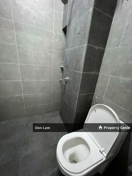 Neu Suites KLCC Below Value 2 Room Unit for Sale !!